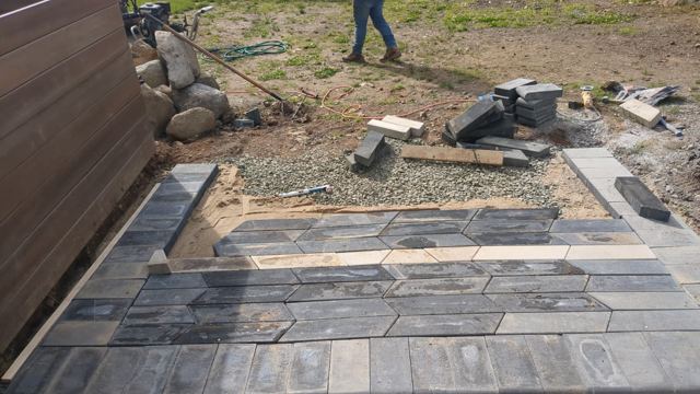 Slate Walkway & Patio — Before